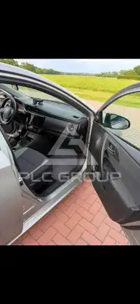 2016 Toyota AURIS