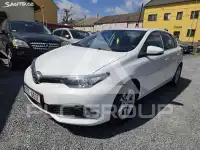 2016 Toyota AURIS