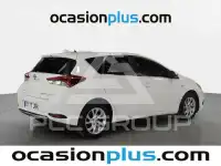 2016 Toyota AURIS