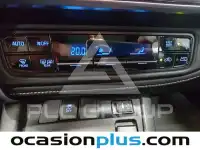 2016 Toyota AURIS