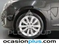 2016 KIA Carens