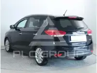 2016 KIA Carens