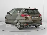 2016 KIA Carens