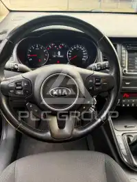 2016 KIA Carens