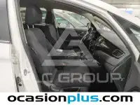 2016 KIA Carens