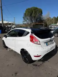 2016 Ford FIESTA