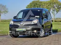 2017 Nissan NV