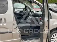 2017 Nissan NV