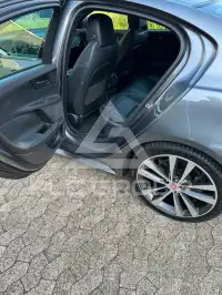 2017 Jaguar XE