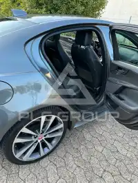 2017 Jaguar XE