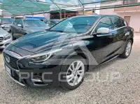 2017 Infinity Q30