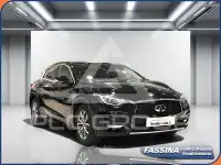 2017 Infinity Q30