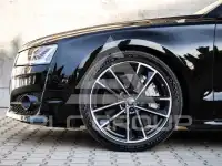 2017 Audi S8