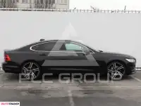 2017 Volvo S90