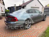 2017 Volvo S90