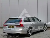 2017 Volvo V90