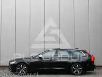 2017 Volvo V90