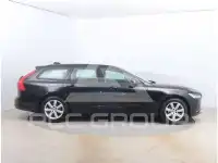 2017 Volvo V90