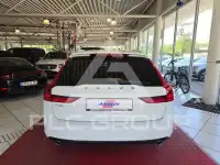 2017 Volvo V90