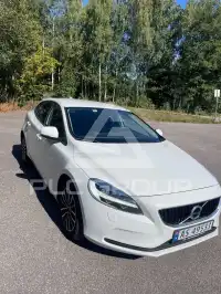 2017 Volvo V40