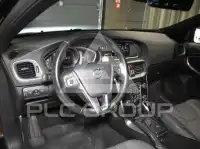 2017 Volvo V40