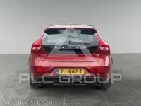 2017 Volvo V40