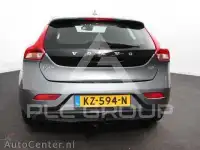2017 Volvo V40