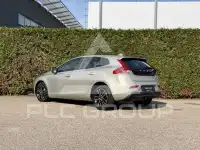 2017 Volvo V40
