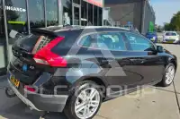 2017 Volvo V40