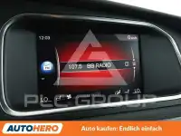 2017 Volvo V40