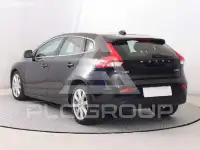 2017 Volvo V40