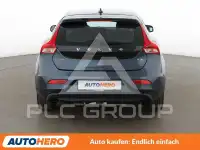 2017 Volvo V40