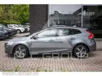 2017 Volvo V40