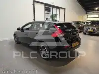 2017 Volvo V40