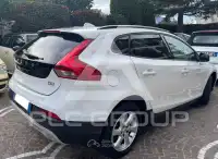 2017 Volvo V40