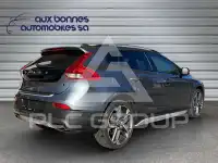 2017 Volvo V40
