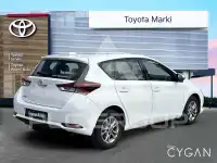 2017 Toyota AURIS