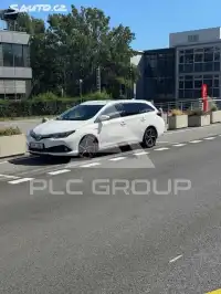 2017 Toyota AURIS
