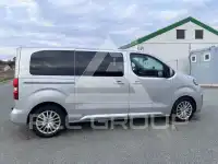 2017 Peugeot Traveller
