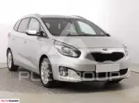 2017 KIA Carens