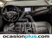 2017 KIA Carens