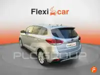 2017 KIA Carens