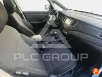 2017 KIA Carens