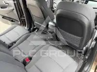 2017 KIA Carens