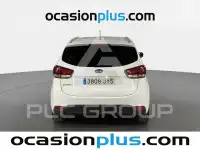 2017 KIA Carens
