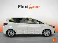 2017 KIA Carens