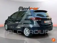 2017 KIA Carens