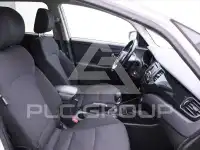 2017 KIA Carens