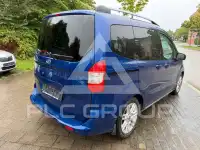 2017 Ford Tourneo
