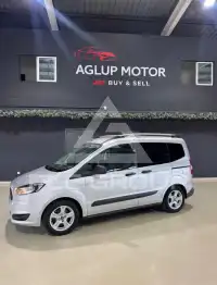 2017 Ford Tourneo